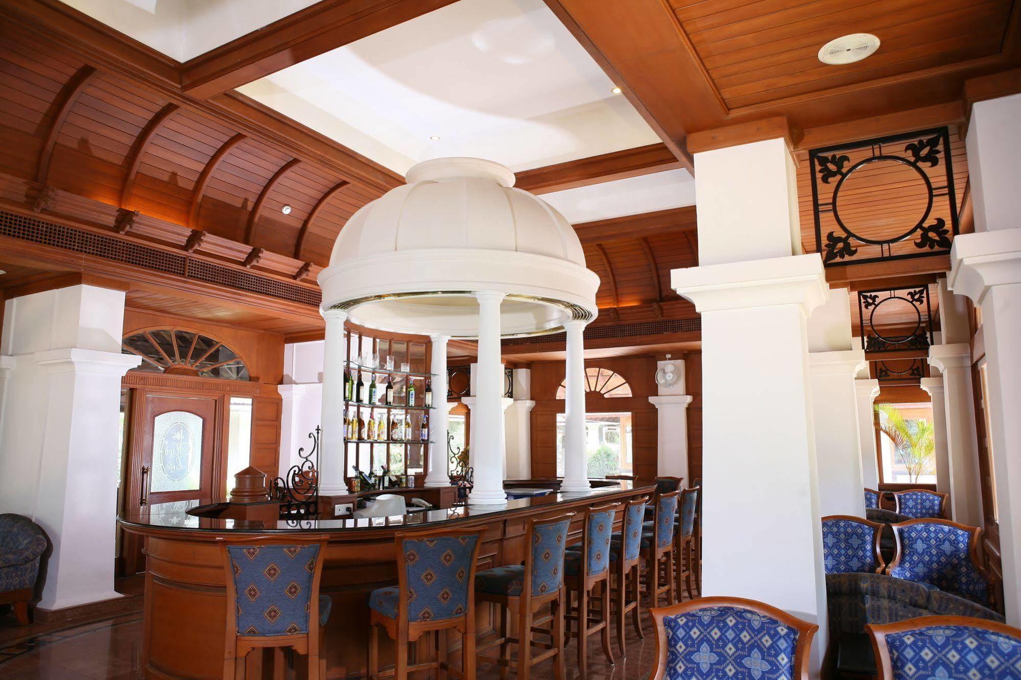 Bolgatty Palace & Island Resort Kochi Zewnętrze zdjęcie